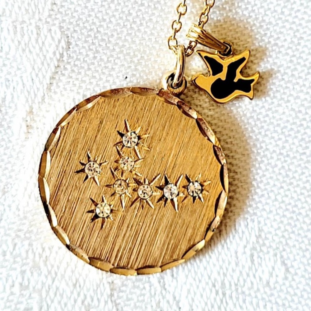 Vintage Gold Tone Virgo Vierge Necklace ✨ In Excellent Condition